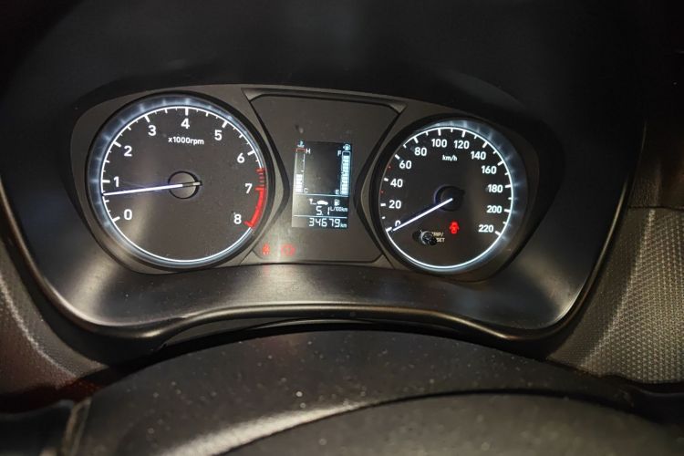 现代 瑞纳 2017款 1.4L 手动焕新版 国VI中控内饰14