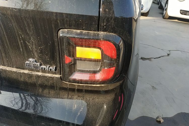 吉利银河 2025款 210km 熊猫卡丁车身外观9