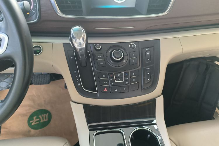 别克GL8 2018款 28T 尊贵型 国VI中控内饰18