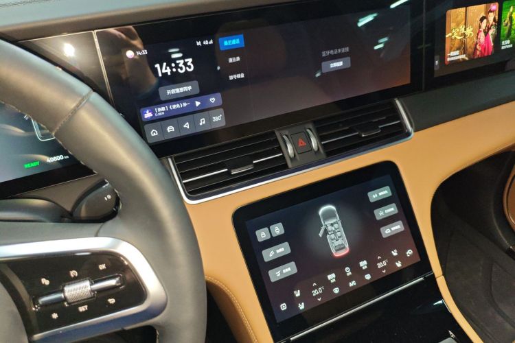 理想汽车 理想ONE 2021款 增程6座版中控内饰16