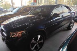 奔驰GLC轿跑 2019款 改款 GLC 200 4MATIC 轿跑SUV