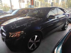 奔驰GLC轿跑 2019款 改款 GLC 200 4MATIC 轿跑SUV