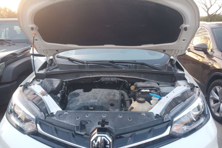 名爵 锐腾 2017款 20T 自动尊享版机舱底盘24