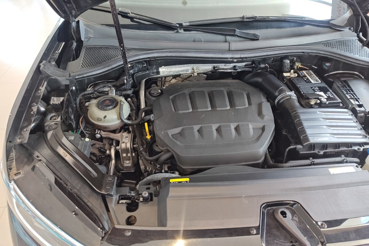 大众 探岳 2023款 改款 380TSI 四驱R-Line高能版机舱底盘25