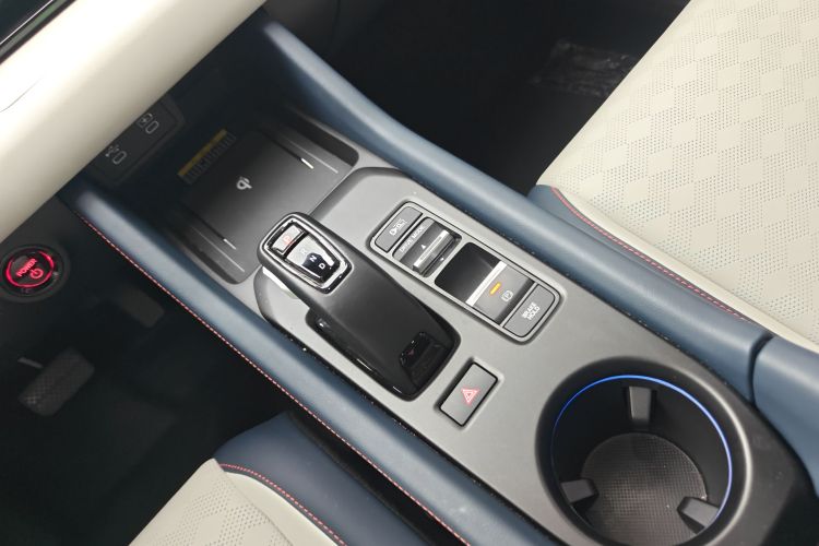 灵悉L 2024款 头号玩家版中控内饰18