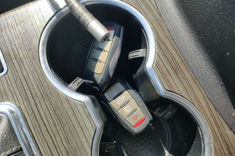 哈弗H9 2015款 2.0T 四驱豪华型 7座中控内饰11