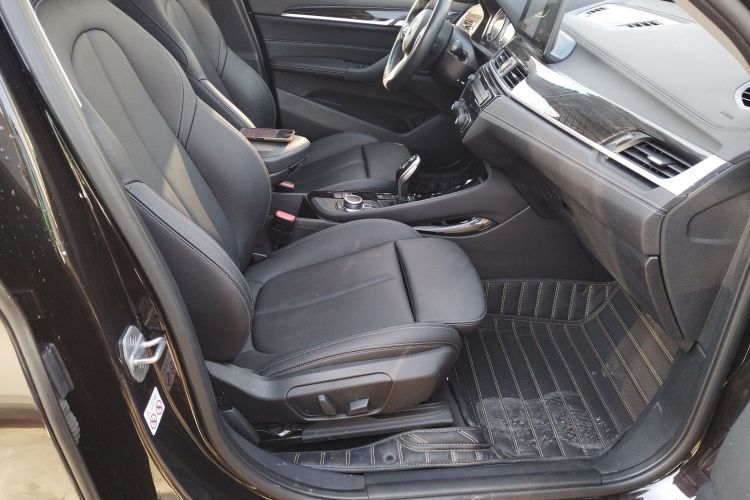 宝马X1 2020款 xDrive25Li 尊享型局部细节41