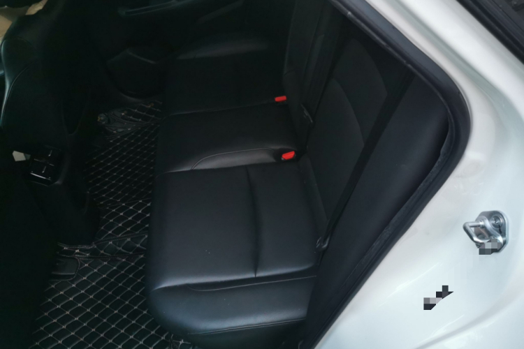 本田 凌派 2019款 180Turbo CVT豪华版 国VI中控内饰7004