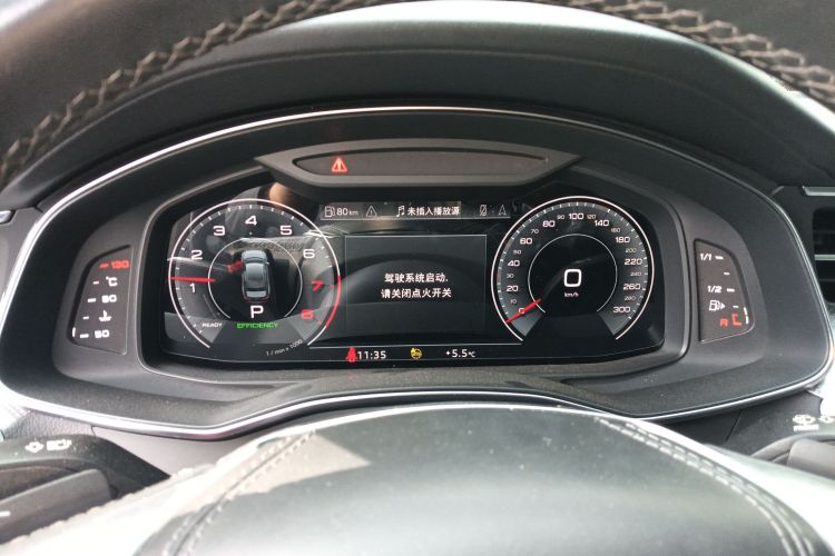 奥迪A6L 2023款 45 TFSI 臻选动感型中控内饰14