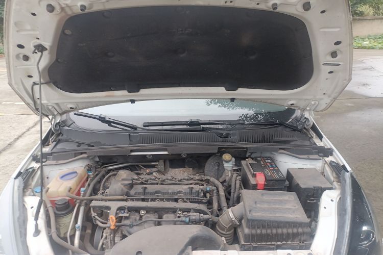 奇瑞 艾瑞泽5 2019款 改款PRO 1.5L 手动青春版 国VI机舱底盘24