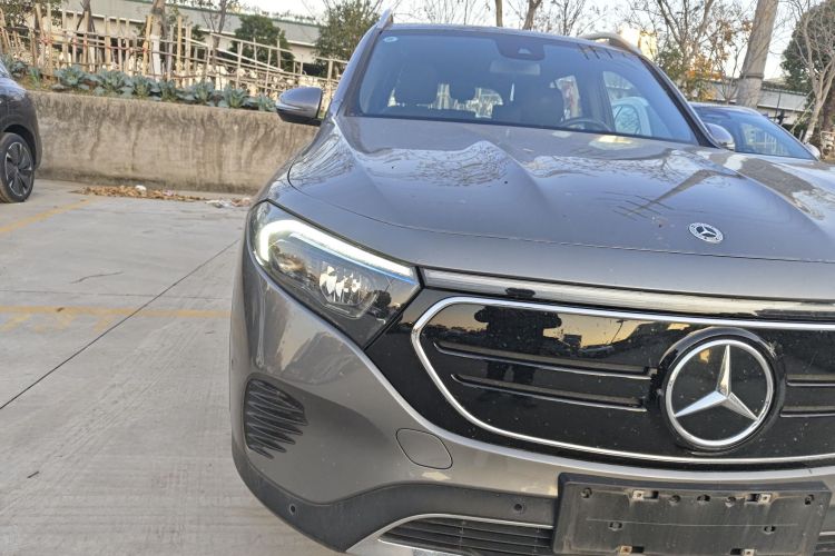 奔驰EQB 2022款 EQB 260车身外观8