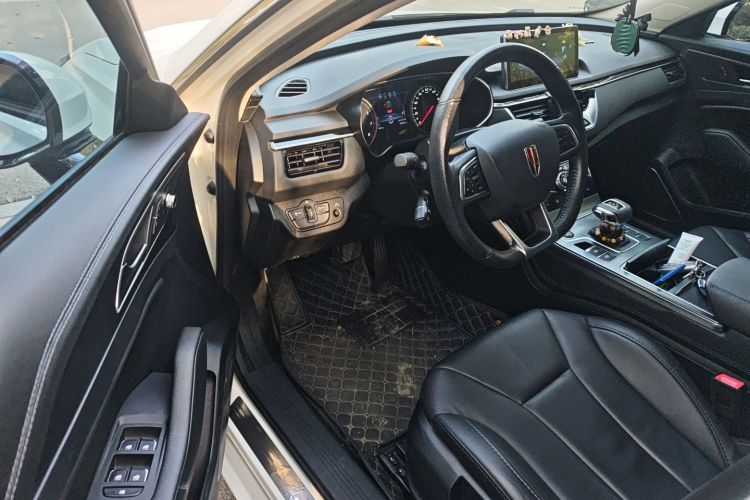 红旗H5 2022款 经典款 改款 1.5T DCT旗韵版中控内饰20