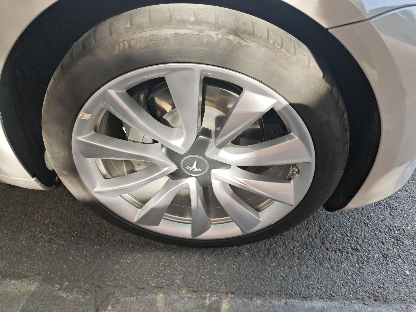 特斯拉 Model 3 2019款 标准续航后驱升级版