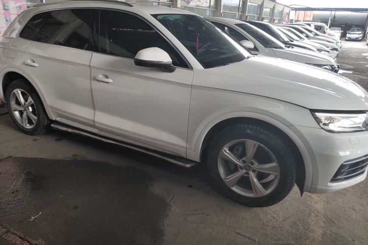 奥迪Q5L 2018款 40 TFSI 荣享进取型 国V车身外观3