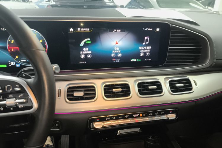 奔驰GLE轿跑 2020款 GLE 450 4MATIC 轿跑SUV 时尚型中控内饰16