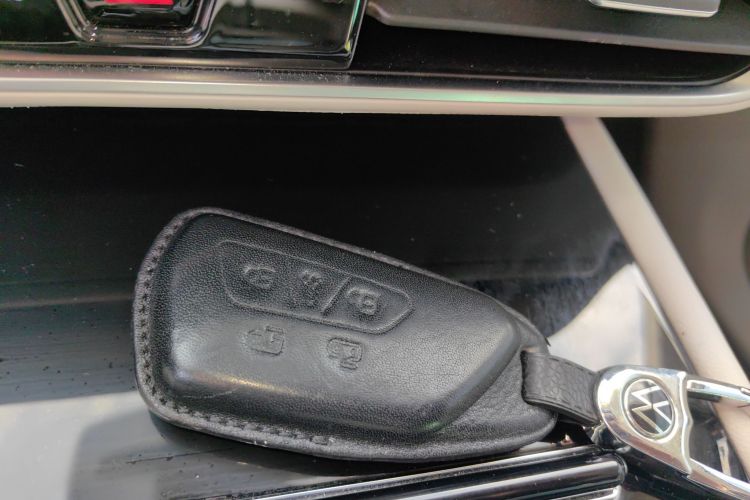 大众 威然 2022款 380TSI 尊贵版中控内饰11