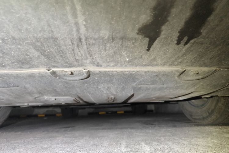 比亚迪 秦PLUS 2023款 冠军版 DM-i 55KM领先型局部细节9008