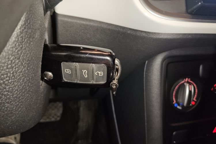 大众 甲壳虫 2014款 1.2TSI 时尚型中控内饰11