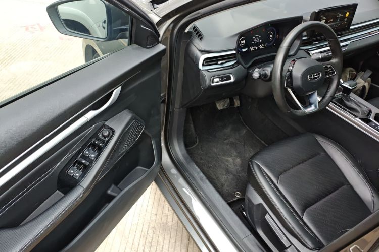 吉利汽车 帝豪 2022款 第4代 1.5L CVT尊贵型中控内饰7003