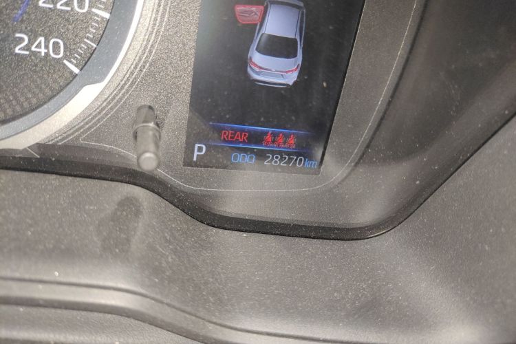 丰田 雷凌 2022款 双擎 1.8H E-CVT领先版中控内饰15