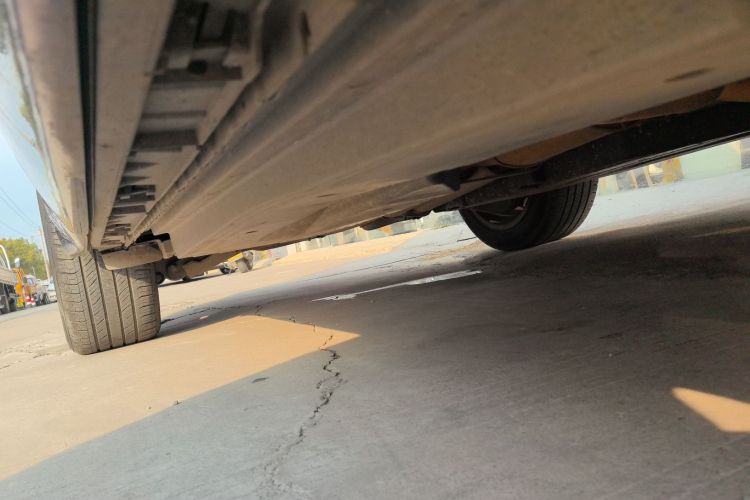 路虎 揽胜星脉 2018款 P380 R-DYNAMIC SE局部细节9001