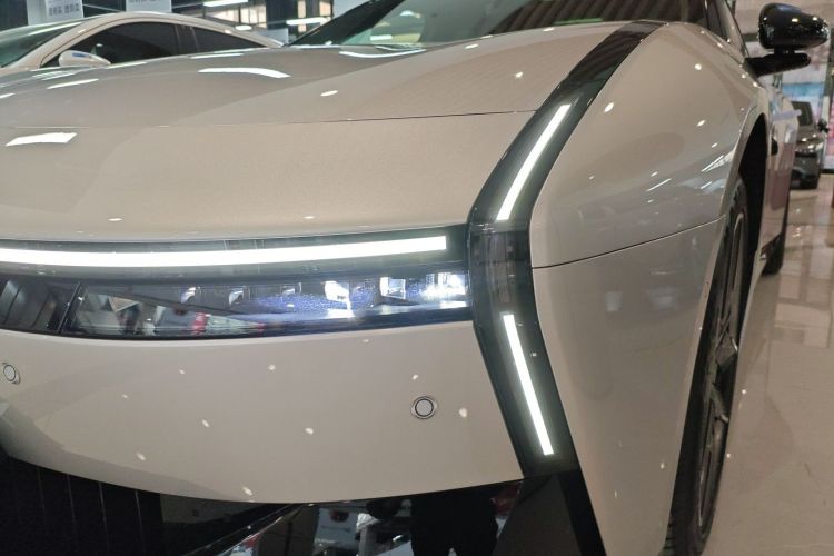 小鹏P7 2025款 702 长续航 Ultra局部细节36