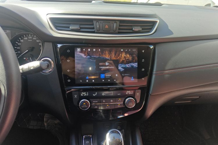 日产 逍客 2023款 经典 2.0L CVT XV舒适版中控内饰16