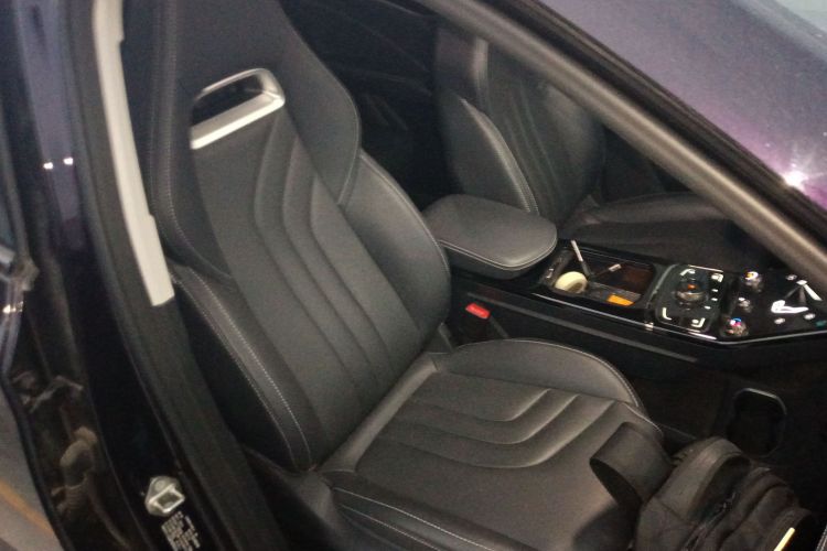 哪吒汽车 哪吒U 2021款 Pro 400 行业定制版局部细节41