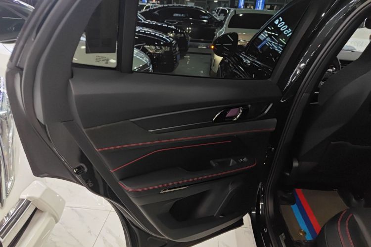 领克05 2020款 2.0TD 四驱劲Halo中控内饰49