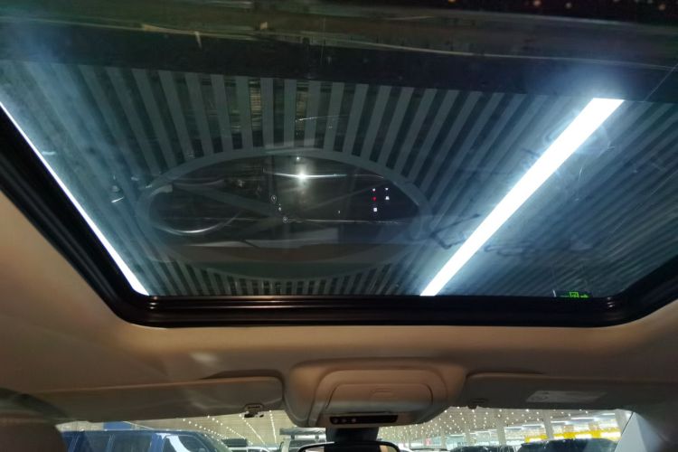 别克 昂科旗 2022款 652T 四驱尊贵型 7座局部细节22