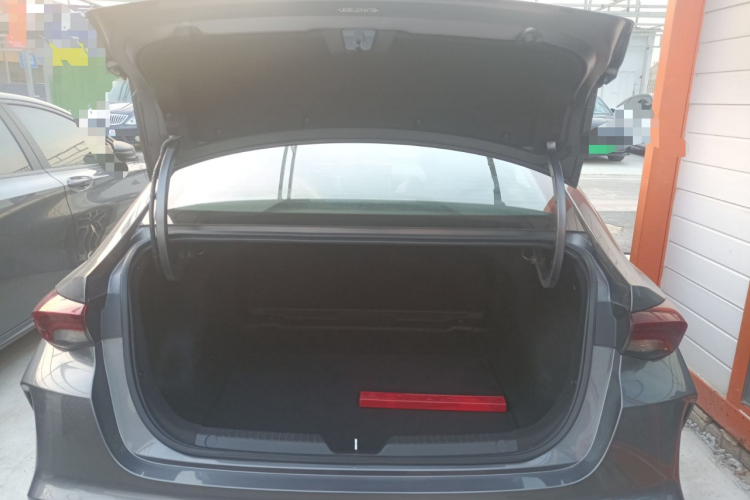 广汽传祺 影豹 2022款 270T DCT J16 R-style赛道版机舱底盘23