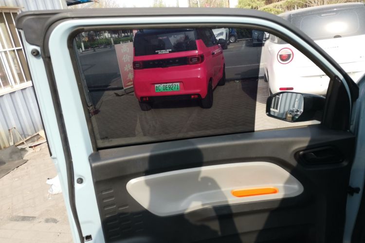 五菱汽车 宏光MINIEV 2022款 自在款 磷酸铁锂中控内饰7007