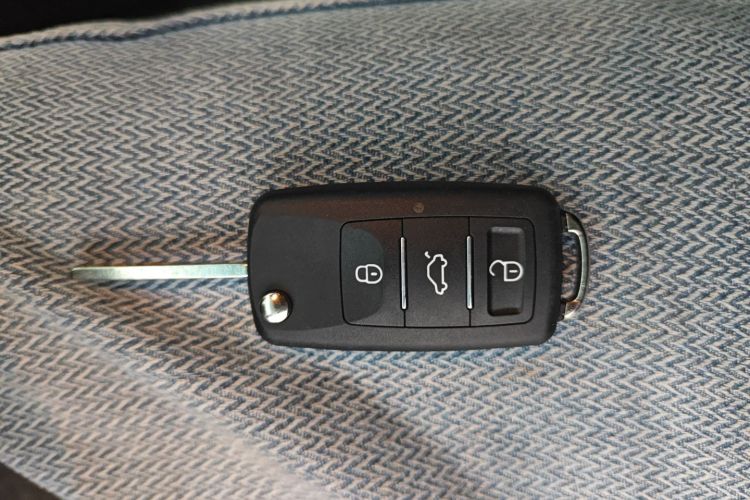 雪佛兰 科鲁泽 2022款 320 自动悦享版中控内饰7001