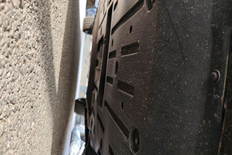 阿维塔12 2025款 Ultra增程版局部细节9008