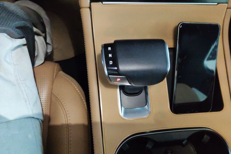 理想汽车 理想ONE 2021款 增程6座版中控内饰18