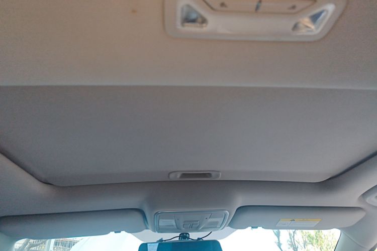 长安 逸动 2019款 高能版 1.6L GDI 自动先锋型 国VI中控内饰22