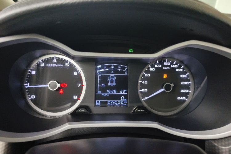 吉利汽车 帝豪GS 2016款 运动版 1.8L 手动领尚型中控内饰14