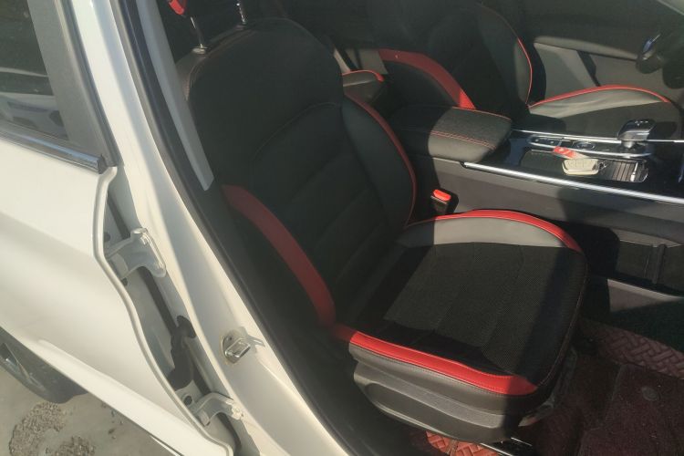 思皓X8 2021款 300T DCT豪华智联版 5座局部细节41