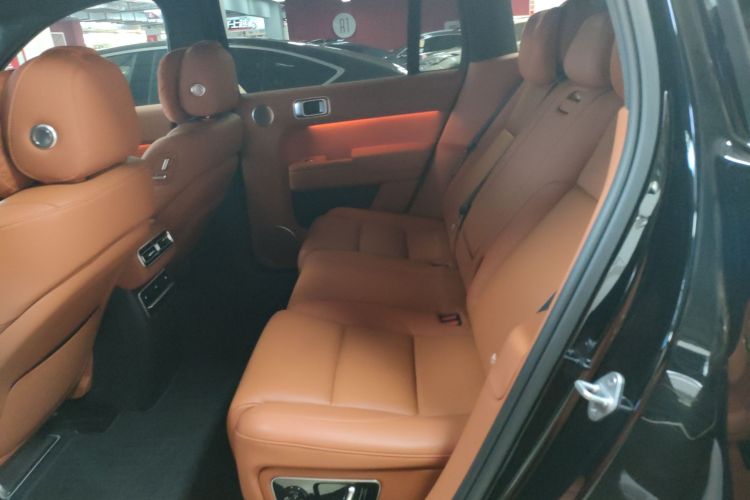 理想汽车 理想L7 2023款 Air中控内饰21