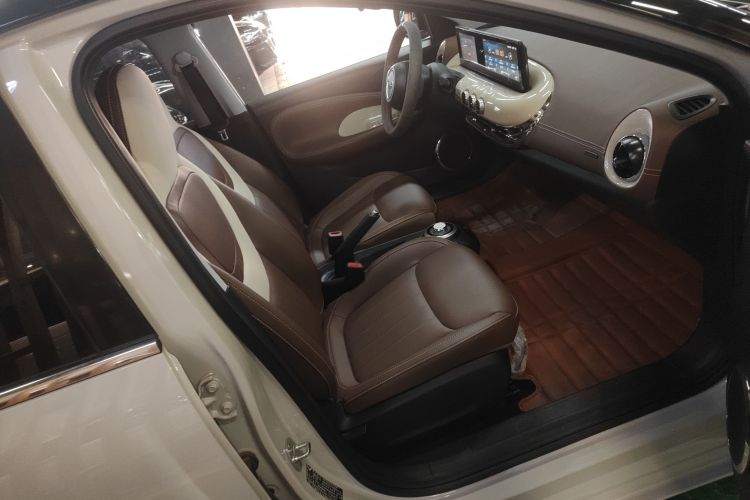 五菱汽车 五菱缤果 2023款 203km 舒享款局部细节41