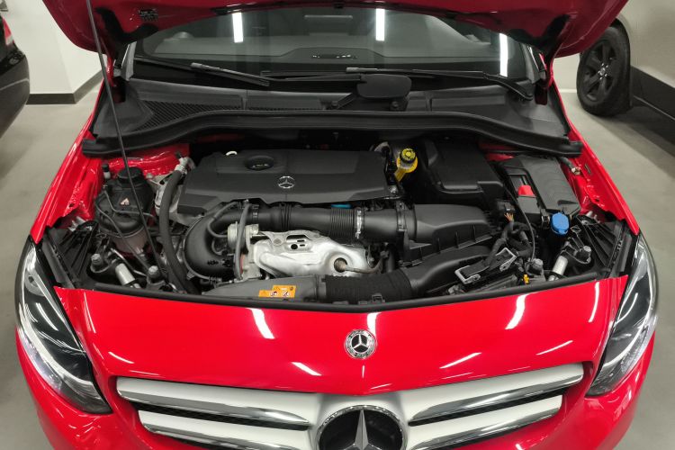 奔驰B级 2018款 B 200 动感型机舱底盘24