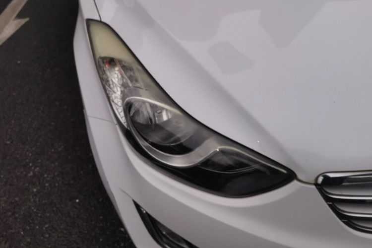 现代 朗动 2013款 1.6L 自动领先型车身外观8