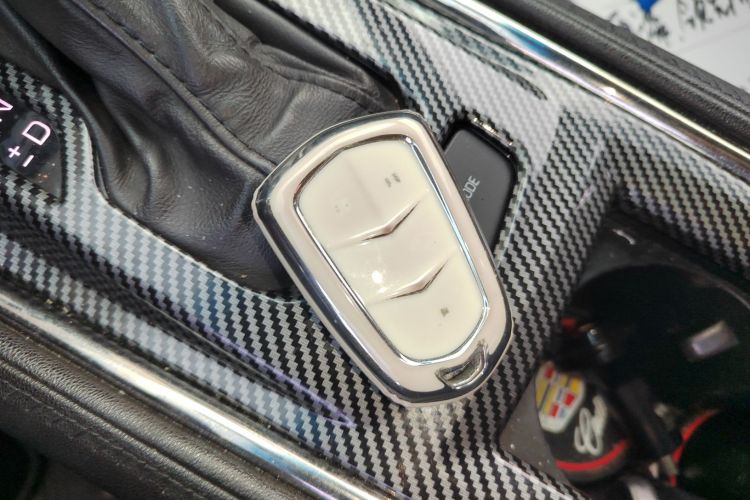 凯迪拉克ATS-L 2014款 28T 领先型中控内饰11