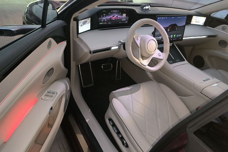 鸿蒙智行 享界S9 2025款 增程 Ultra中控内饰7003