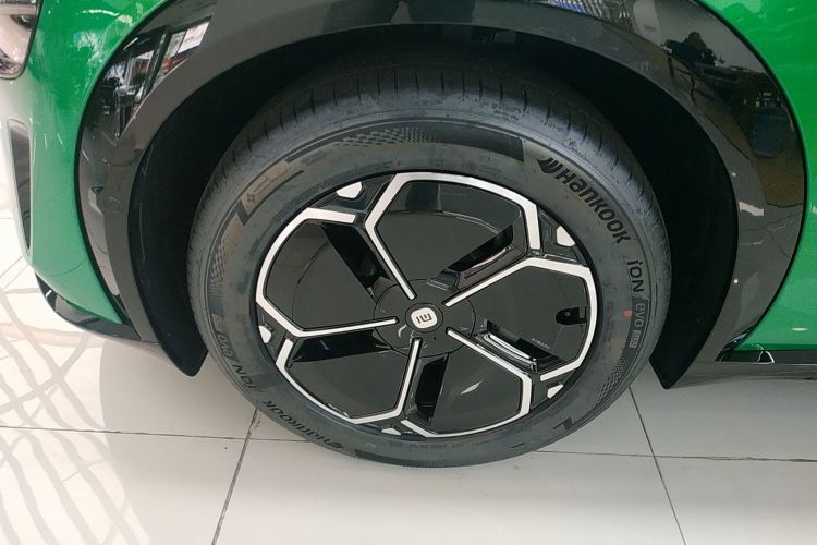 小米汽车 小米YU7 2025款 超长续航后驱版车身外观6007