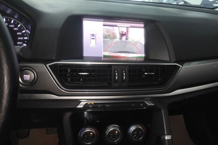 哈弗H6 2018款 蓝标 运动版 1.5T 手动两驱精英型局部细节16