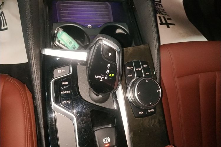 宝马5系 2019款 530Li xDrive M运动套装局部细节18