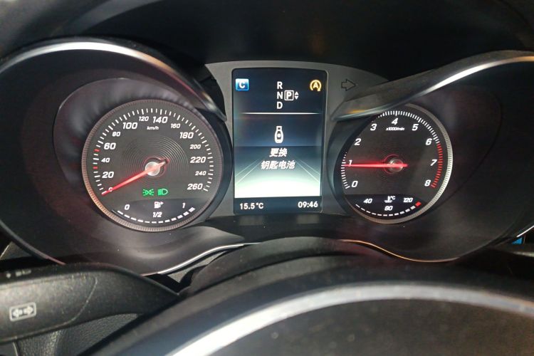 奔驰C级 2015款 C 200 L 运动型中控内饰14