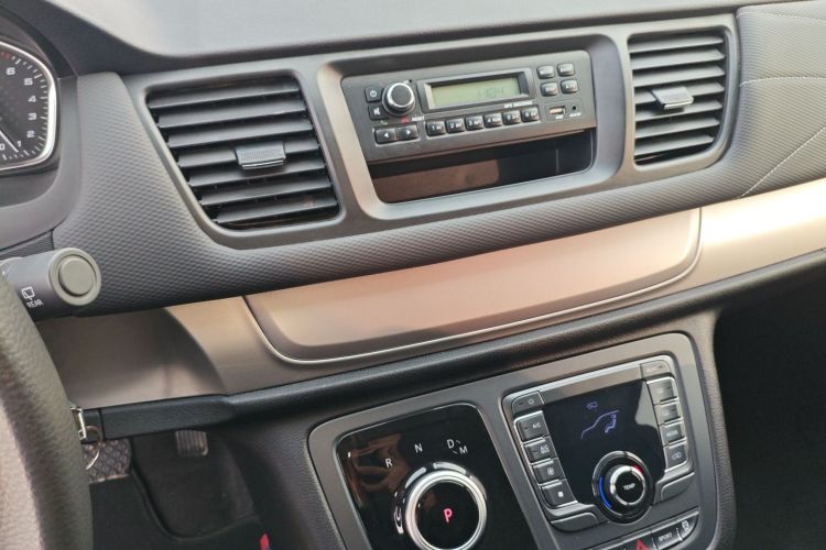 上汽大通MAXUS 大通G20 2023款 ES 2.0T 汽油自动超值版局部细节16