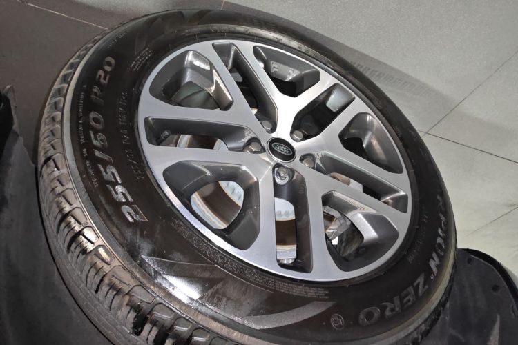 路虎卫士 2024款 110 3.0T P400 X-DYNAMIC HSE车身外观6008